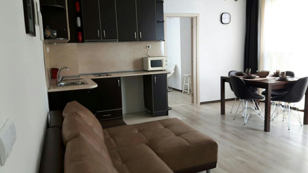 Kraybrezhna Apartment Πομόριε Εξωτερικό φωτογραφία