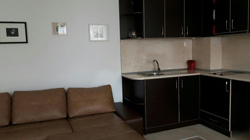 Kraybrezhna Apartment Πομόριε Εξωτερικό φωτογραφία