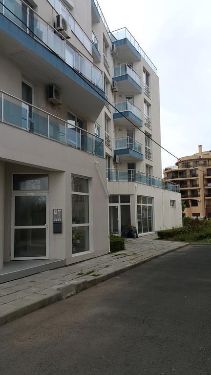 Kraybrezhna Apartment Πομόριε Εξωτερικό φωτογραφία
