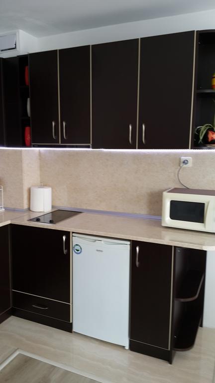 Kraybrezhna Apartment Πομόριε Εξωτερικό φωτογραφία