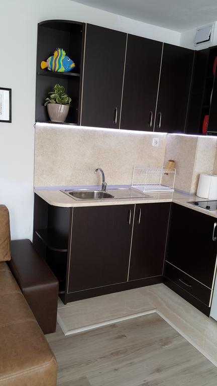 Kraybrezhna Apartment Πομόριε Εξωτερικό φωτογραφία